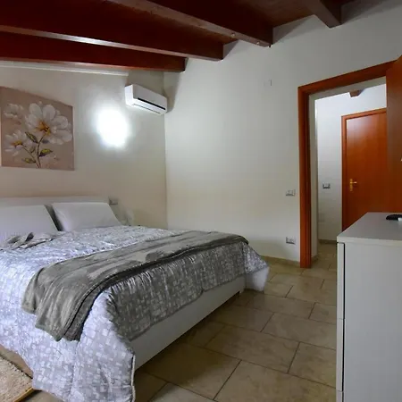B&B La Genuina Guspini Exterior photo